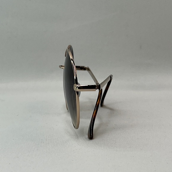 Gold Frame Oversized Round Sunglasses - Picture 3 of 6